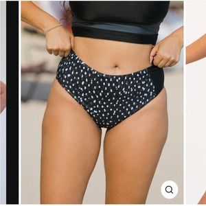 Nani Swimwear Spritz Zip Pocket Bottom